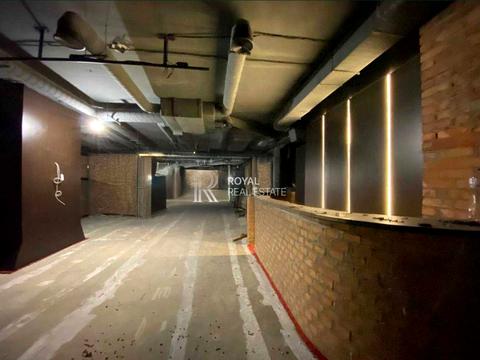 комерційна за адресою Лесі Українки бульв., 7-А