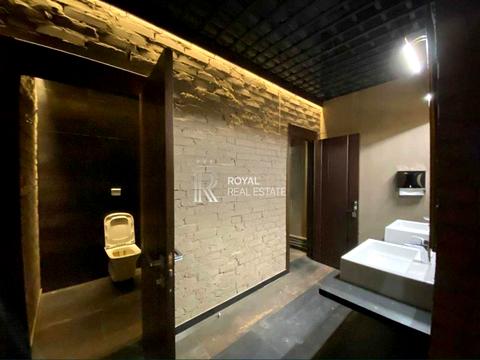 комерційна за адресою Лесі Українки бульв., 7-А