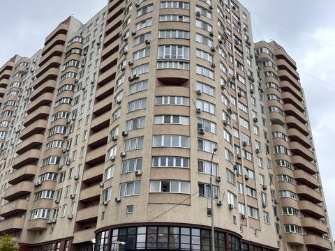 комерційна за адресою Валерія Лобановського просп., 150-Б