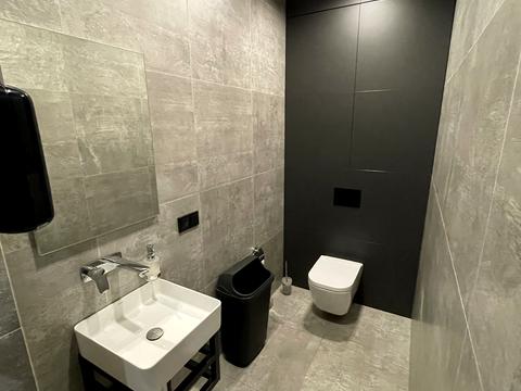 комерційна за адресою Валерія Лобановського просп., 150-Б