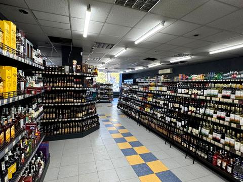 комерційна за адресою Варненська вул., 7в