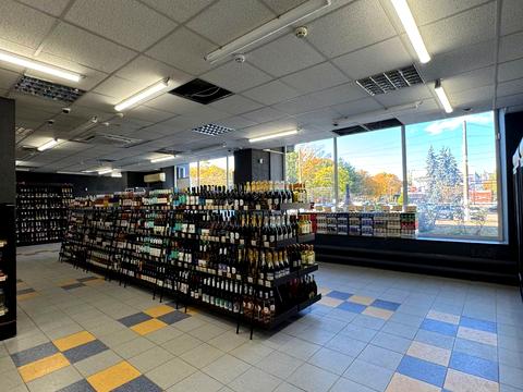 комерційна за адресою Варненська вул., 7в