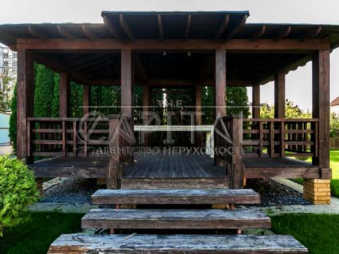 будинок за адресою вишнева, 1