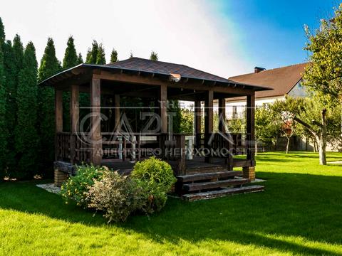 будинок за адресою вишнева, 1