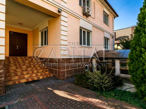 будинок за адресою вишнева, 1