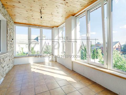 будинок за адресою вишнева, 1