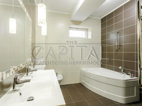 будинок за адресою вишнева, 1