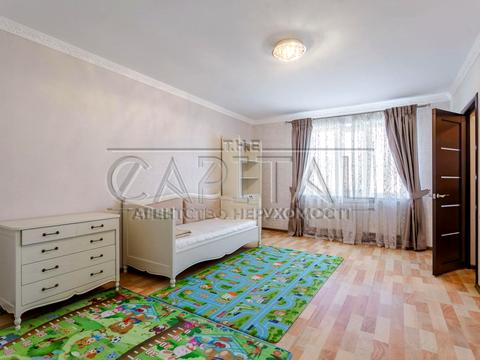 будинок за адресою вишнева, 1