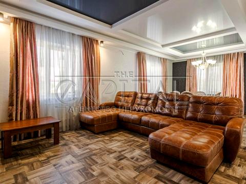 будинок за адресою вишнева, 1