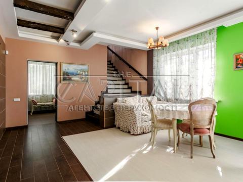 будинок за адресою вишнева, 1