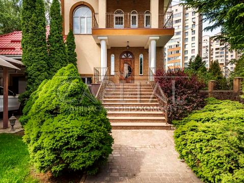 дом по адресу Леси Украинки ул., 11