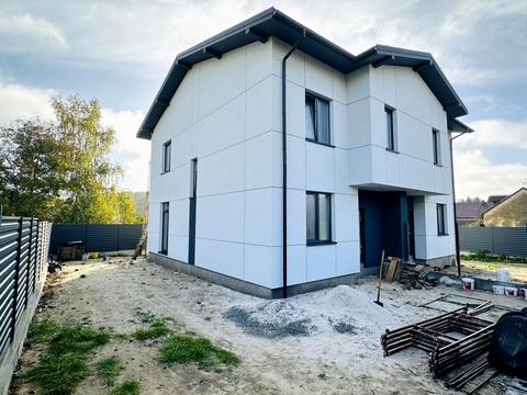 будинок за адресою Є. Коновальця