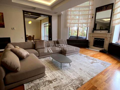 дом по адресу Стежки ул.