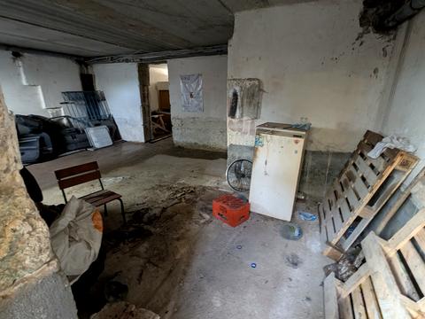 коммерческая по адресу Крайняя ул., 1