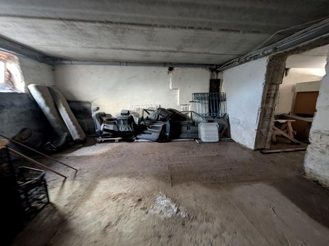 коммерческая по адресу Крайняя ул., 1