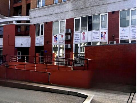 комерційна за адресою Почайнинська вул., 70