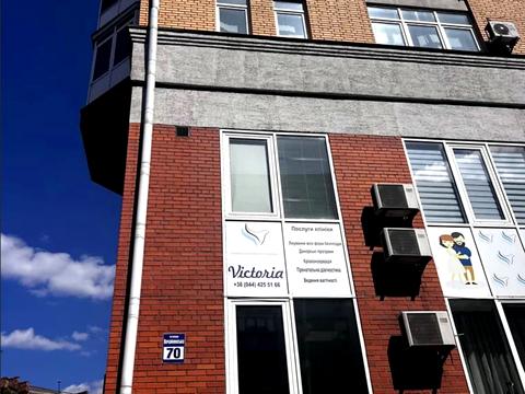 комерційна за адресою Почайнинська вул., 70
