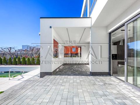 будинок за адресою Соборна вул. (), 10-Д