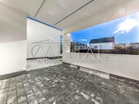 будинок за адресою Соборна вул. (), 10-Д