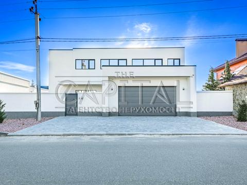 будинок за адресою Соборна вул. (), 10-Д