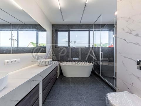 будинок за адресою Соборна вул. (), 10-Д