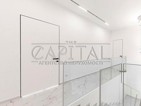 будинок за адресою Соборна вул. (), 10-Д