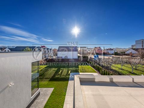 будинок за адресою Соборна вул. (), 10-Д