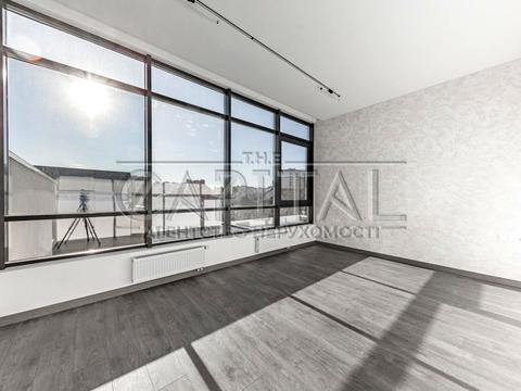 будинок за адресою Соборна вул. (), 10-Д