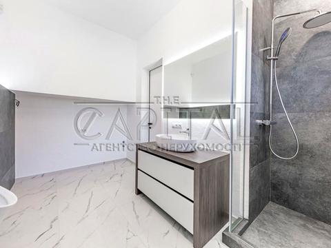 будинок за адресою Соборна вул. (), 10-Д