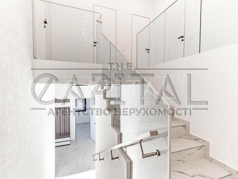 будинок за адресою Соборна вул. (), 10-Д