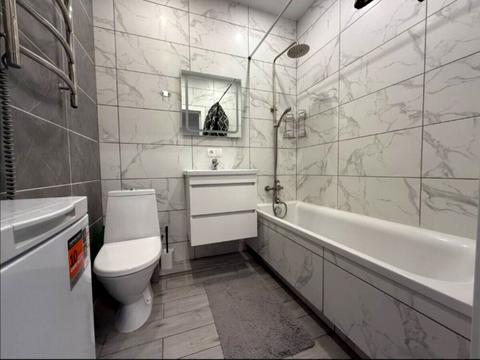 квартира за адресою Ревуцького вул., 40-Б
