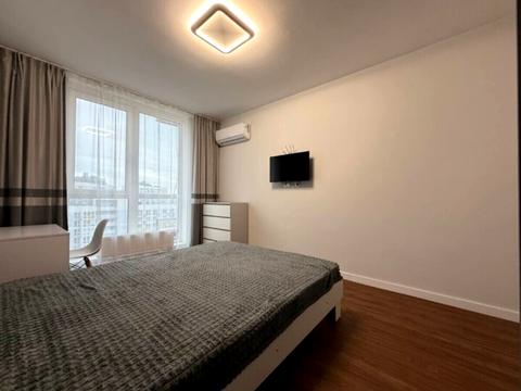 квартира за адресою Ревуцького вул., 40-Б