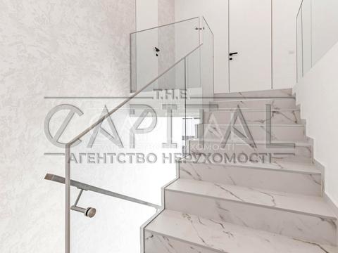 будинок за адресою Соборна вул. (), 10-Д