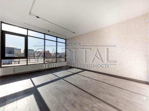 будинок за адресою Соборна вул. (), 10-Д