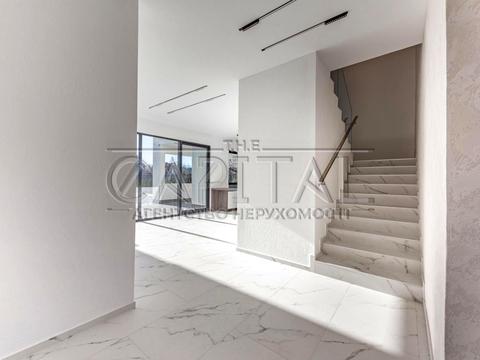 будинок за адресою Соборна вул. (), 10-Д