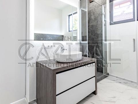 будинок за адресою Соборна вул. (), 10-Д