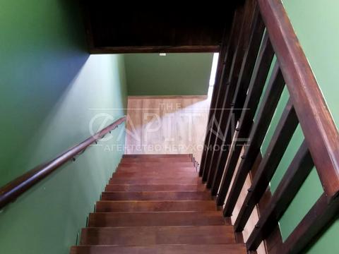 будинок за адресою Центральна вул., 1