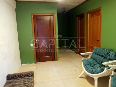 будинок за адресою Центральна вул., 1