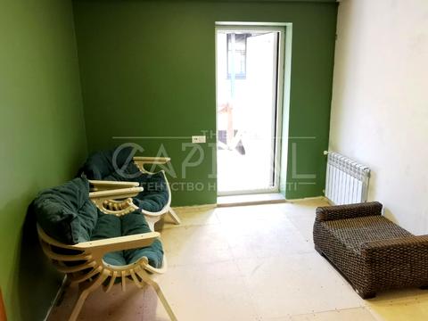 будинок за адресою Центральна вул., 1