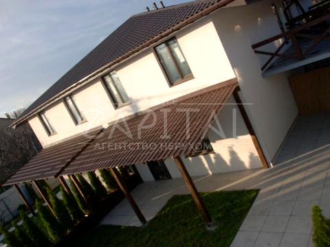 будинок за адресою Центральна вул., 1