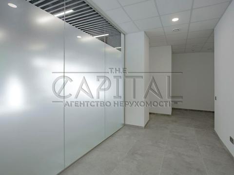 комерційна за адресою Лєскова вул., 9