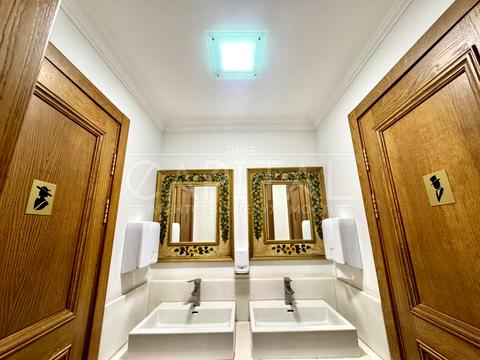 комерційна за адресою Жилянська вул., 72