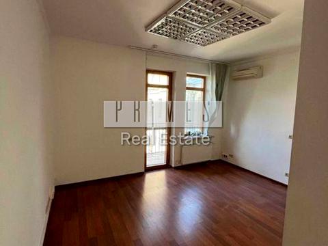 коммерческая по адресу Кловский спуск, 7