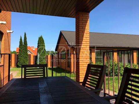 будинок за адресою Тиханська вул., 1