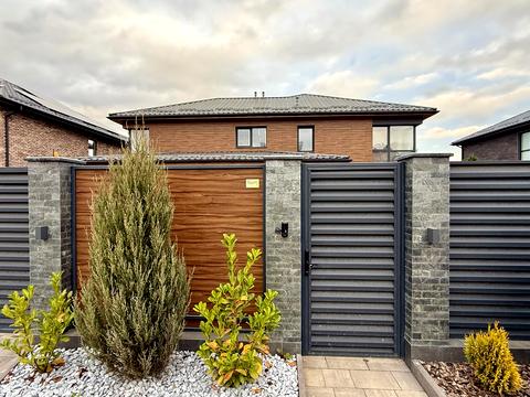 будинок за адресою Помаранчева вул., 21