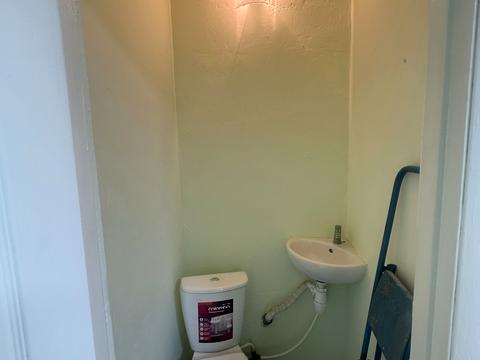 коммерческая по адресу Центральна ул., 1