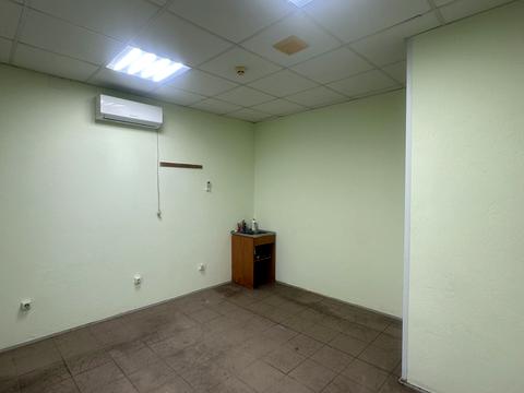 коммерческая по адресу Центральна ул., 1