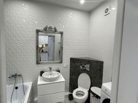 квартира за адресою Левка Лук'яненка вул. (Василя Жуковського), 20