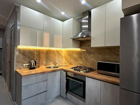 квартира за адресою Червоної Калини просп. (Володимира Маяковського), 21-Б