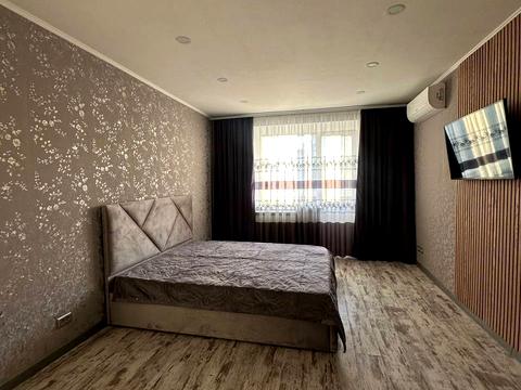 квартира за адресою Червоної Калини просп. (Володимира Маяковського), 21-Б